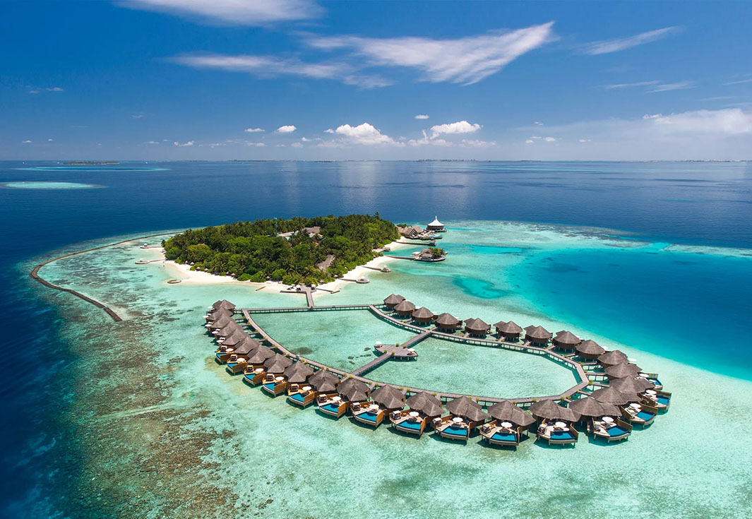 Unveiling Winter’s Charms on Central Grand Island, Maldives: A Tropical Wonderland
